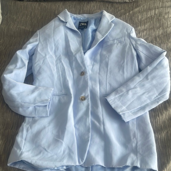Zara Two piece woman’s suit - top and bottom. - Picture 1 of 6